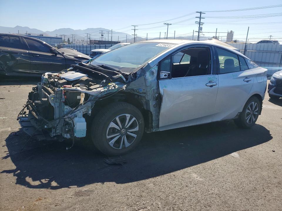 2017 Toyota Prius Prime მანქანა იყიდება აუქციონზე, vin: JTDKARFP3H3032322, აუქციონის ნომერი: 57216516