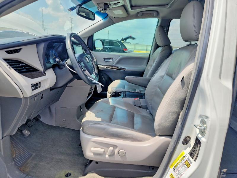 Продажа на аукционе авто 2017 Toyota Sienna, vin: 5TDYZ3DC1HS878768, номер лота: 58270546