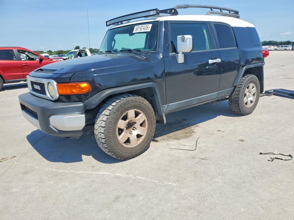 58192426 :رقم المزاد ، JTEZU11F270011673 vin ، 2007 Toyota Fj Cruiser مزاد بيع