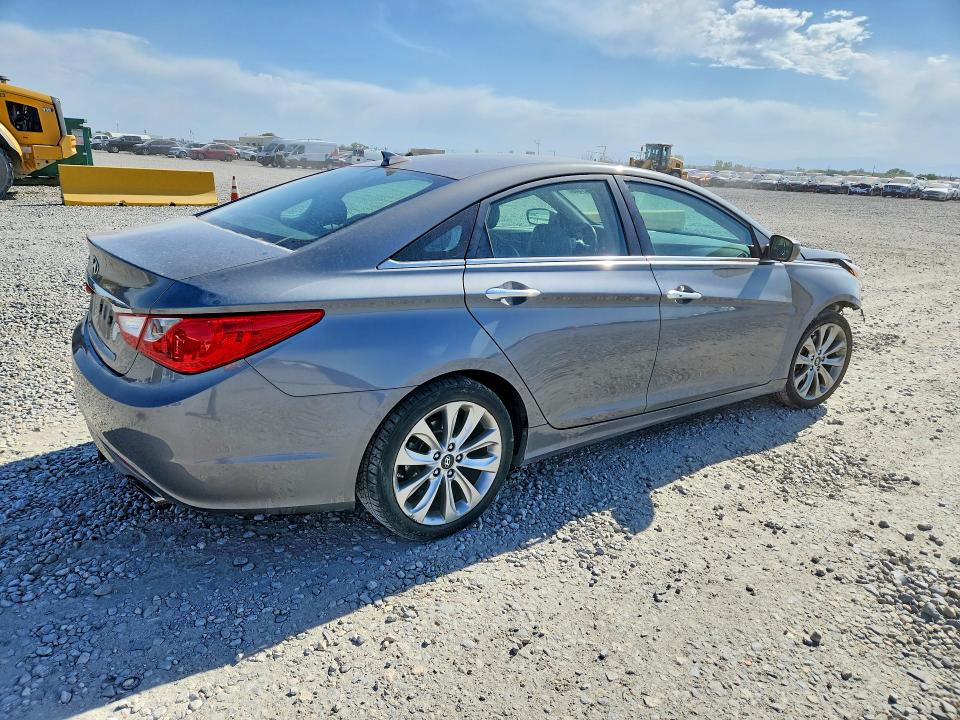 58233446 :رقم المزاد ، 5NPEC4AC1DH796831 vin ، 2013 Hyundai Sonata مزاد بيع