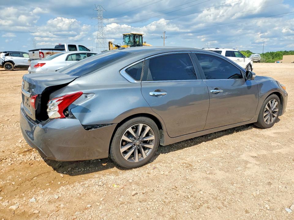 Продажа на аукционе авто 2017 Nissan Altima, vin: 1N4AL3AP7HC203850, номер лота: 55773406