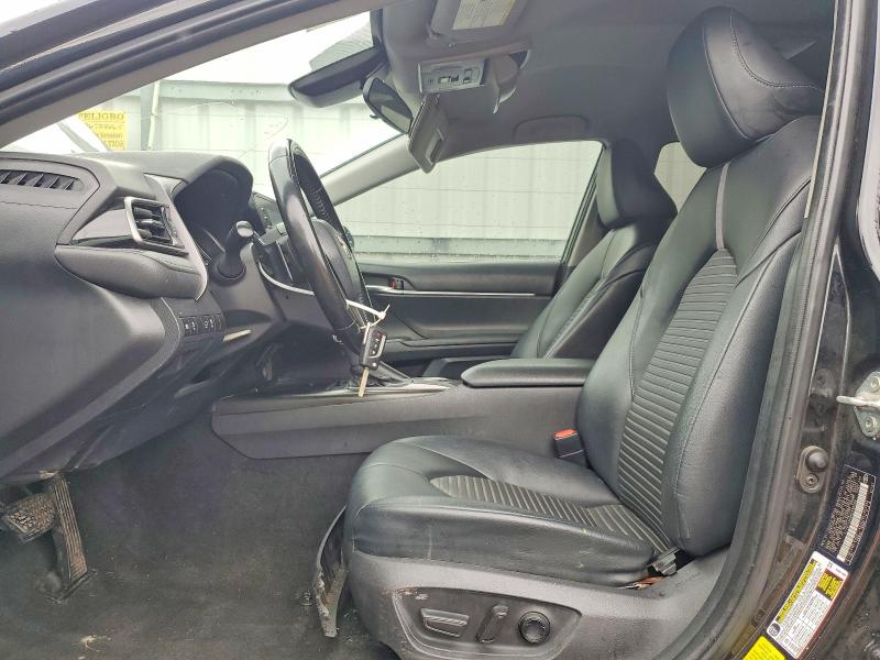 57591046 :رقم المزاد ، 4T1G11AK6MU598588 vin ، 2021 Toyota Camry مزاد بيع