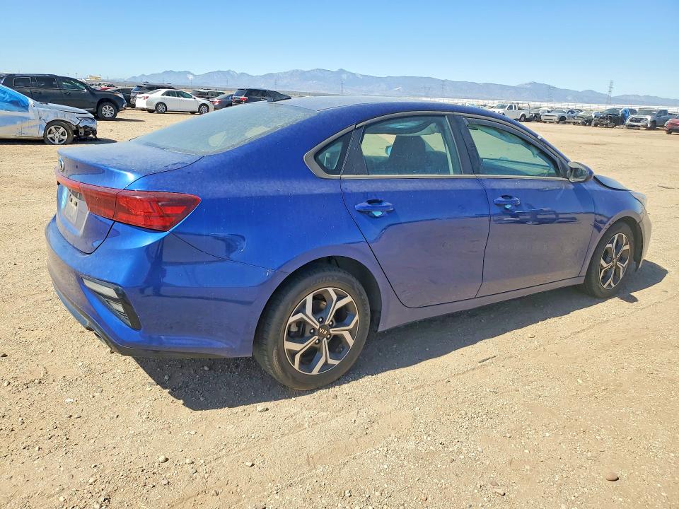 58963586 :رقم المزاد ، 3KPF24AD4ME317080 vin ، 2021 Kia Forte مزاد بيع