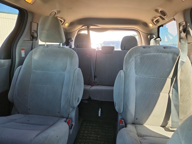Продажа на аукционе авто 2017 Toyota Sienna, vin: 5TDJZ3DC4HS185274, номер лота: 58824956