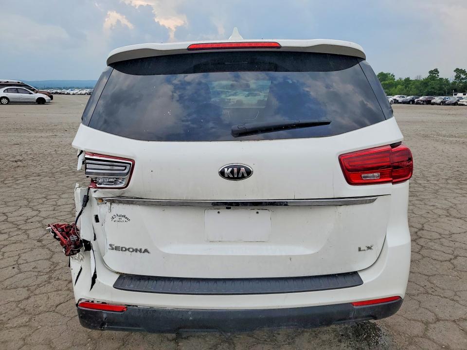 56032596 :رقم المزاد ، KNDMB5C18M6675661 vin ، 2021 Kia Sedona مزاد بيع