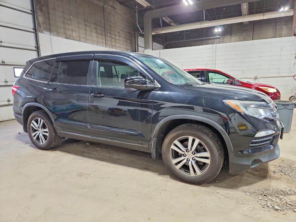 Продаж на аукціоні авто 2017 Honda Pilot, vin: 5FNYF6H52HB055891, номер лоту: 57623366