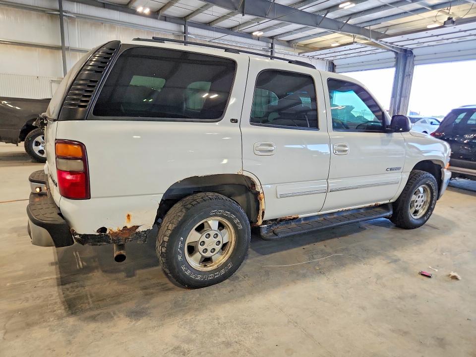 56536466 :رقم المزاد ، 1GNEK13Z72J243776 vin ، 2002 Chevrolet Tahoe مزاد بيع