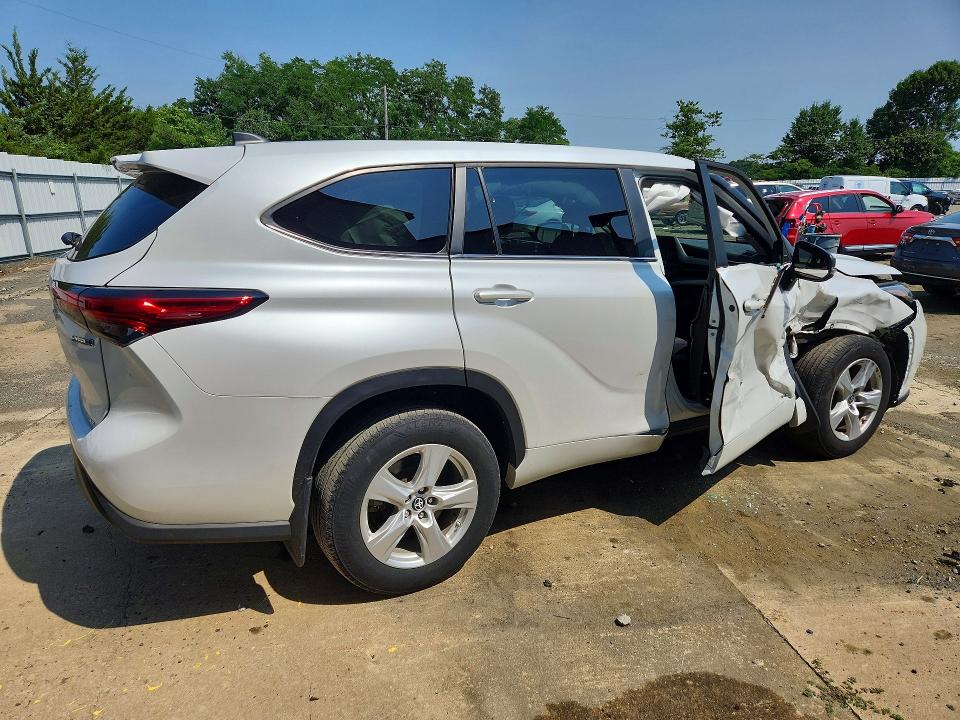 Продажа на аукционе авто 2023 Toyota Highlander, vin: 5TDBBRCH5PS130968, номер лота: 59222926