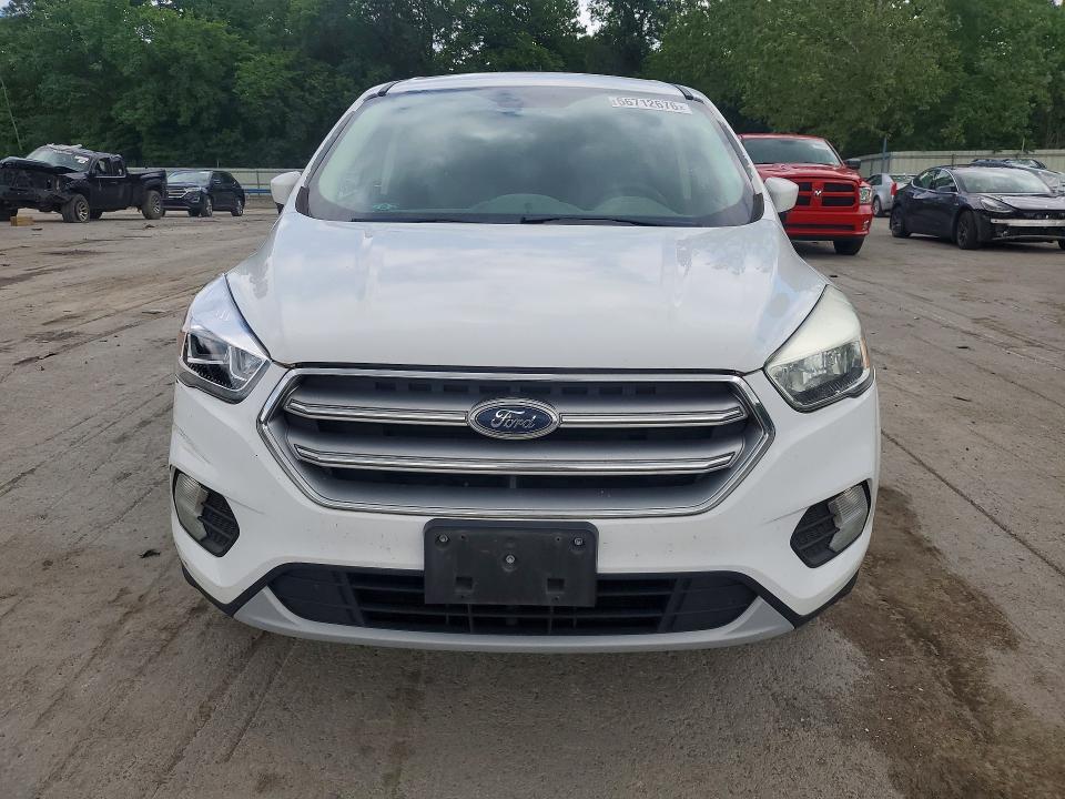 56712676 :رقم المزاد ، 1FMCU9GD2HUD35744 vin ، 2017 Ford Escape مزاد بيع