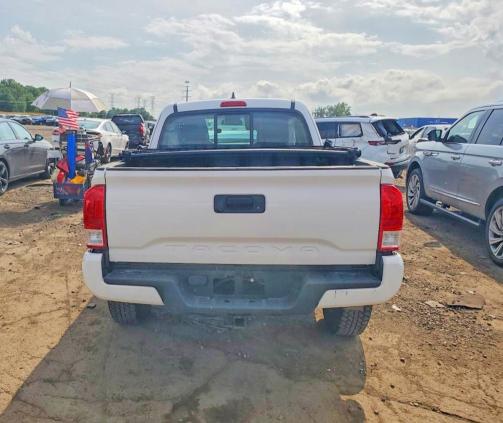 Auction sale of the 2017 Toyota Tacoma, vin: 5TFRX5GN6HX092090, lot number: 56576826