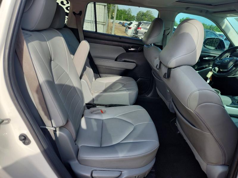 57850796 :رقم المزاد ، 5TDGARAH2MS006776 vin ، 2021 Toyota Highlander مزاد بيع