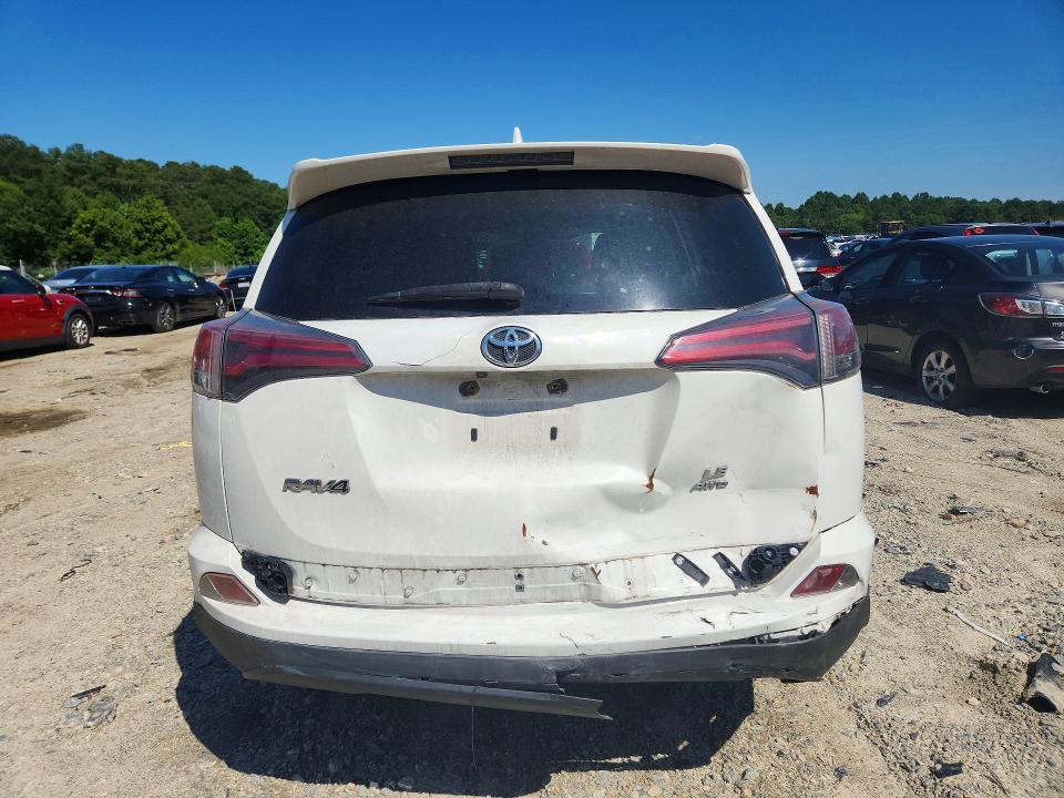 58799836 :رقم المزاد ، JTMBFREV1JJ727241 vin ، 2018 Toyota Rav4 مزاد بيع