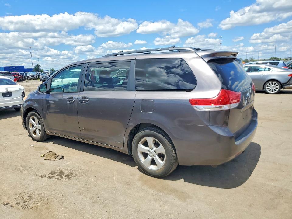 Продажа на аукционе авто 2011 Toyota Sienna, vin: 5TDKK3DC3BS055664, номер лота: 57995756