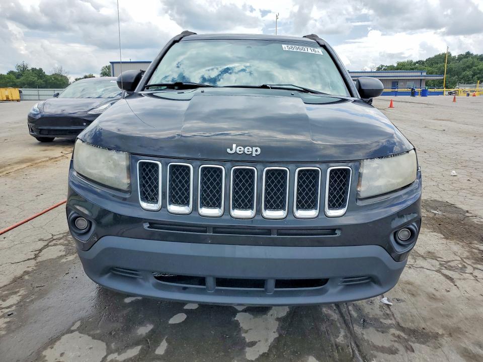 58960716 :رقم المزاد ، 1C4NJDBB5GD500599 vin ، 2016 Jeep Compass مزاد بيع