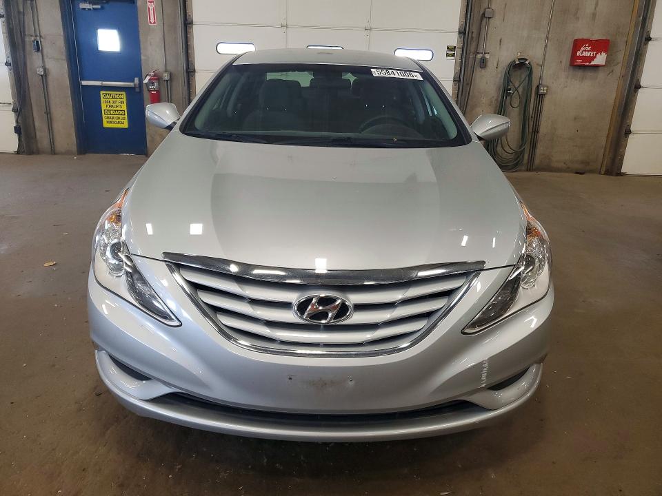 55841006 :رقم المزاد ، 5NPEB4AC2BH083680 vin ، 2011 Hyundai Sonata مزاد بيع