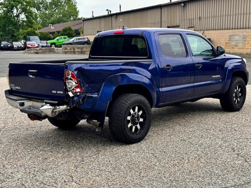 2015 Toyota Tacoma მანქანა იყიდება აუქციონზე, vin: 3TMLU4EN6FM200996, აუქციონის ნომერი: 58605626