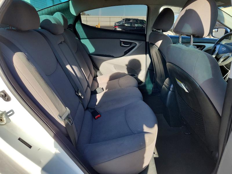 56695656 :رقم المزاد ، 5NPDH4AE9GH695572 vin ، 2016 Hyundai Elantra مزاد بيع