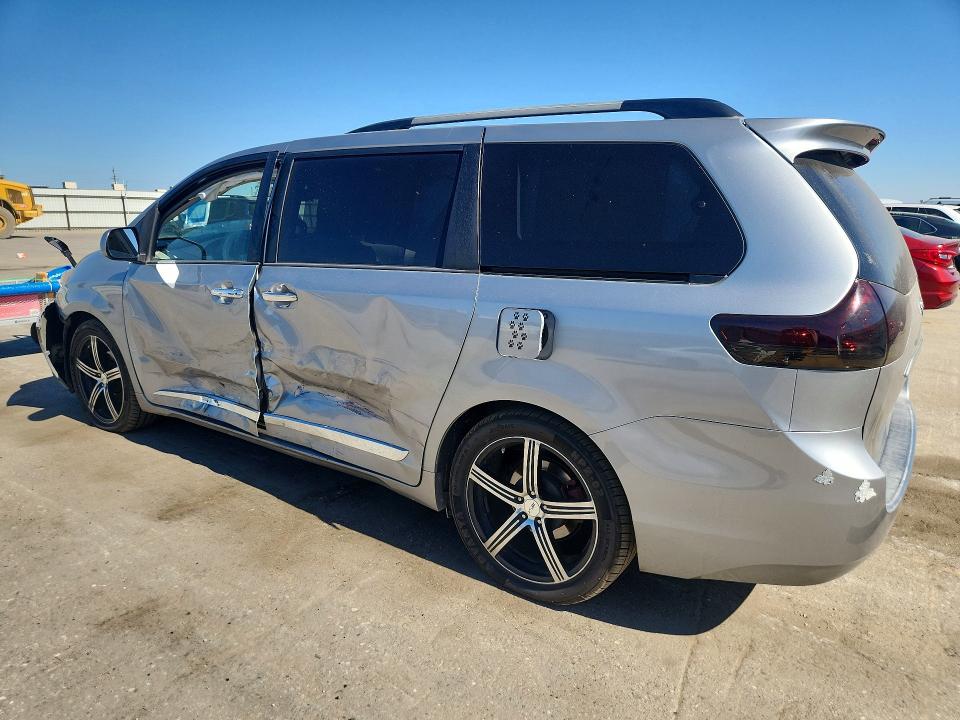 Продажа на аукционе авто 2011 Toyota Sienna, vin: 5TDKK3DC6BS072863, номер лота: 57311736