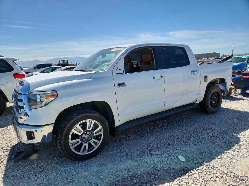 Продажа на аукционе авто 2018 Toyota Tundra, vin: 5TFAY5F12JX714098, номер лота: 54694186