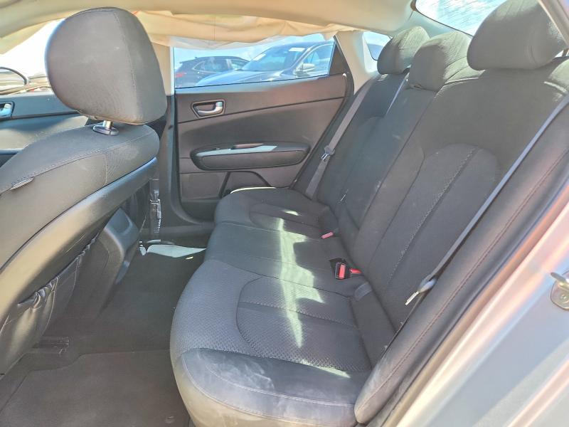 58174436 :رقم المزاد ، 5XXGT4L38JG255224 vin ، 2018 Kia Optima مزاد بيع