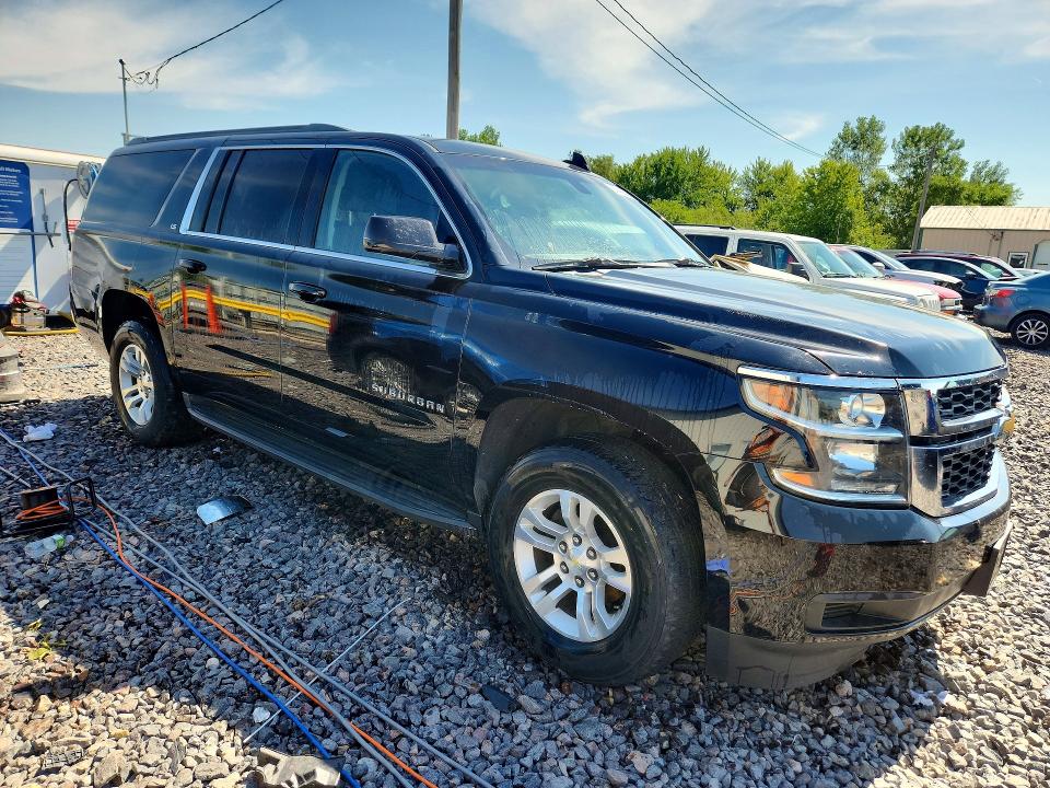 57416586 :رقم المزاد ، 1GNSKHEC4FR626182 vin ، 2015 Chevrolet Suburban مزاد بيع