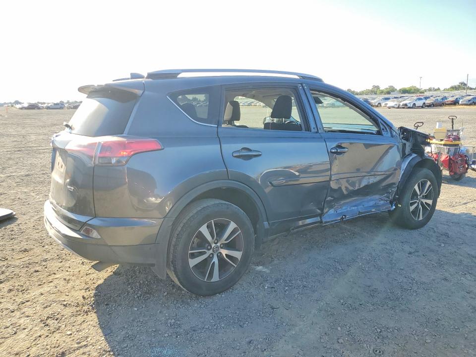 Продаж на аукціоні авто 2017 Toyota Rav4, vin: JTMWFREV1HD094380, номер лоту: 57192106