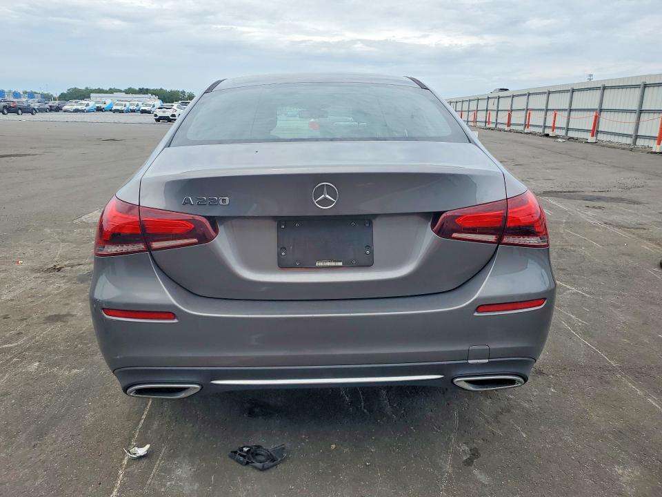 56658676 :رقم المزاد ، WDD3G4EB7KW033481 vin ، 2019 Mercedes-benz A مزاد بيع