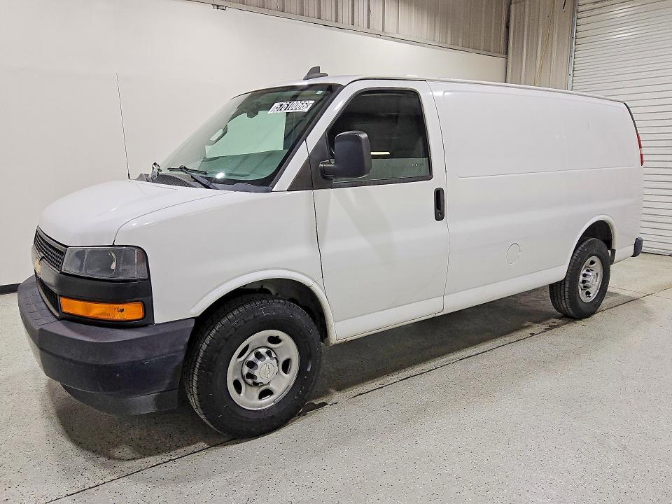 57610066 :رقم المزاد ، 1GCWGAFP7J1340094 vin ، 2018 Chevrolet Express G2500 مزاد بيع