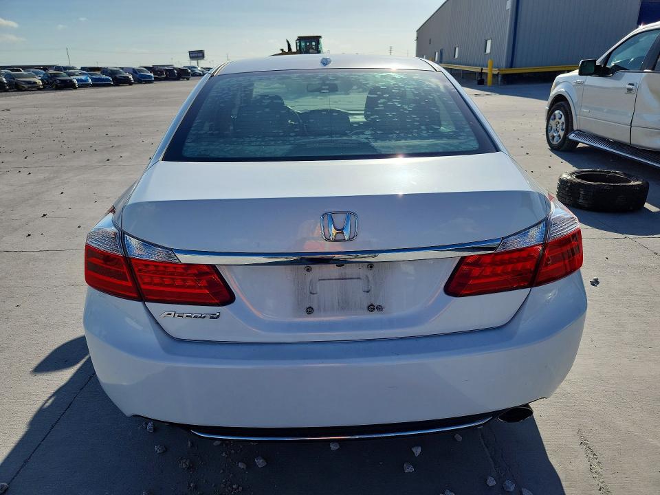 2015 Honda Accord მანქანა იყიდება აუქციონზე, vin: 1HGCR2F84FA245626, აუქციონის ნომერი: 56857856