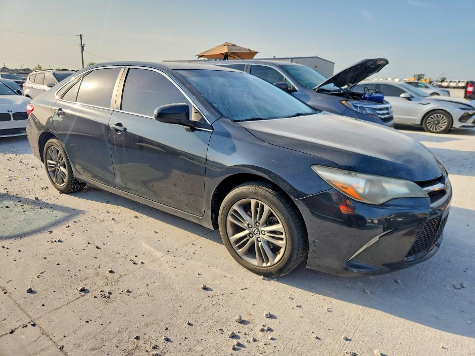 2017 Toyota Camry მანქანა იყიდება აუქციონზე, vin: 4T1BF1FK4HU400262, აუქციონის ნომერი: 57940286