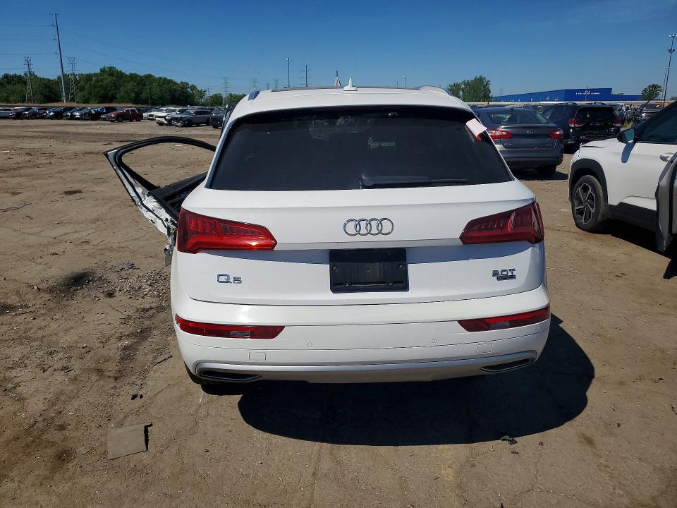 55364776 :رقم المزاد ، WA1BNAFY8J2228549 vin ، 2018 Audi Q5 مزاد بيع