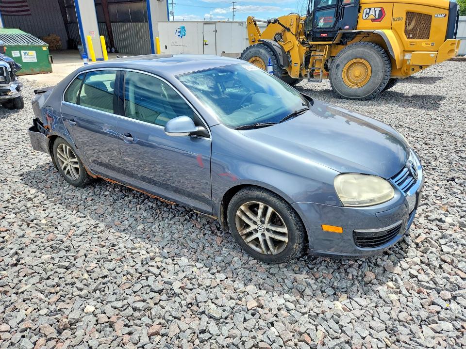 57567016 :رقم المزاد ، 3VWSF81K66M670189 vin ، 2006 Volkswagen Jetta مزاد بيع