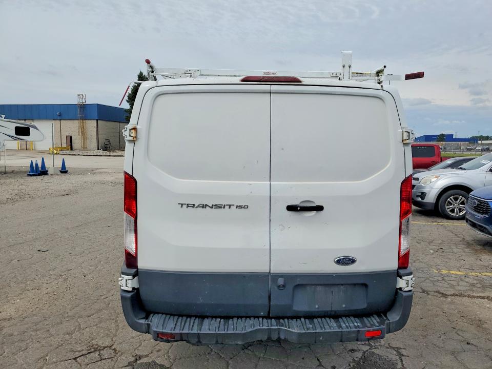 54327466 :رقم المزاد ، 1FTYE1ZM8GKA16459 vin ، 2016 Ford Transit مزاد بيع
