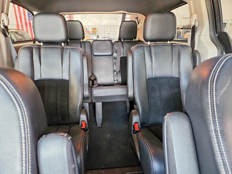 57770316 :رقم المزاد ، 2C4RDGCG9JR207653 vin ، 2018 Dodge Grand Caravan مزاد بيع