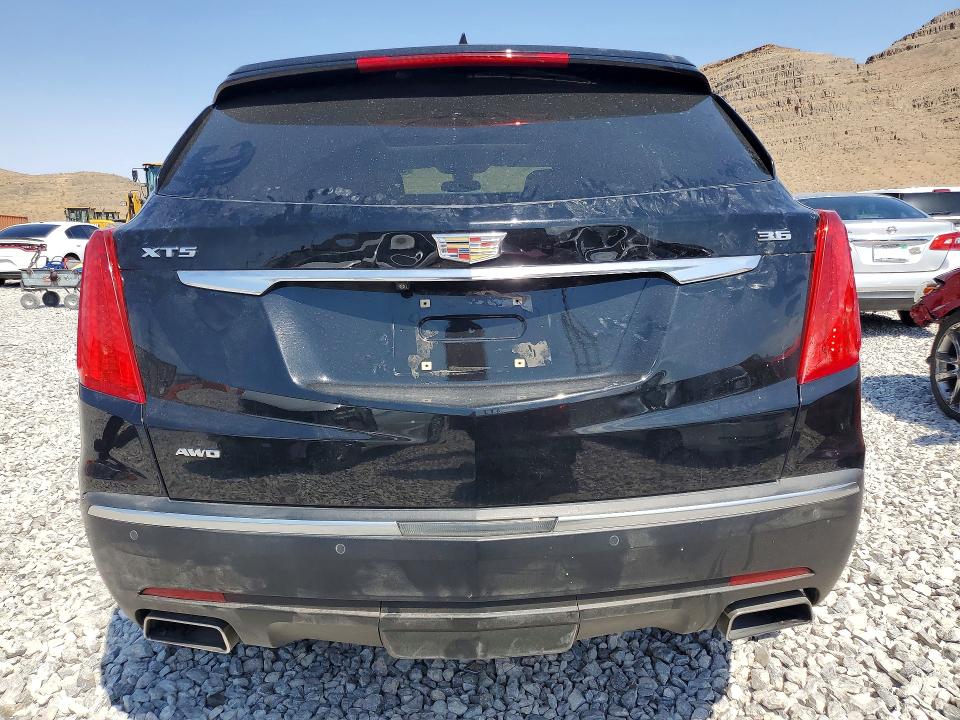 58138016 :رقم المزاد ، 1GYKNFRSXJZ198644 vin ، 2018 Cadillac Xt5 مزاد بيع