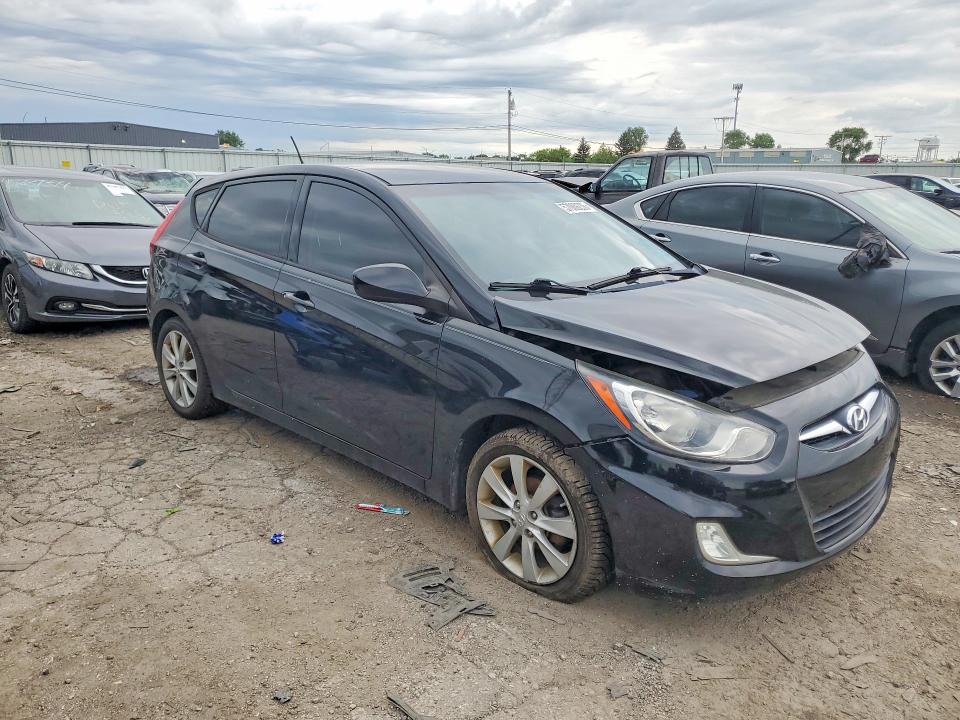 2012 Hyundai Accent მანქანა იყიდება აუქციონზე, vin: KMHCU5AEXCU045013, აუქციონის ნომერი: 57069236