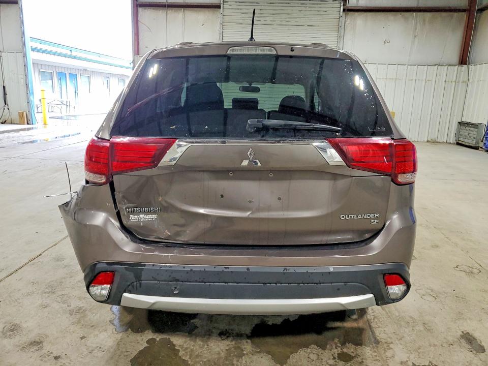 2016 Mitsubishi Outlander მანქანა იყიდება აუქციონზე, vin: JA4AZ3A34GZ062652, აუქციონის ნომერი: 57838096