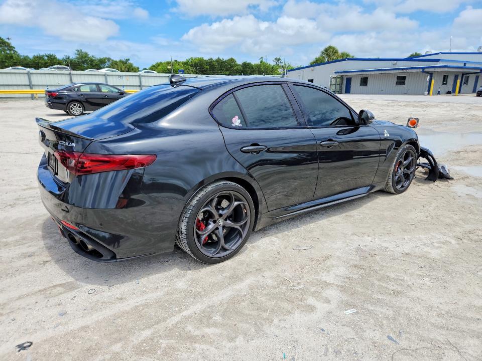 Продажа на аукционе авто 2017 Alfa Romeo Giulia, vin: ZARFAEAV2H7518277, номер лота: 57021296