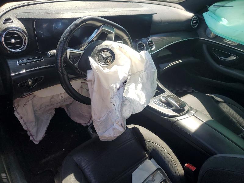 58646576 :رقم المزاد ، WDDZF6EB0JA403643 vin ، 2018 Mercedes-benz E مزاد بيع