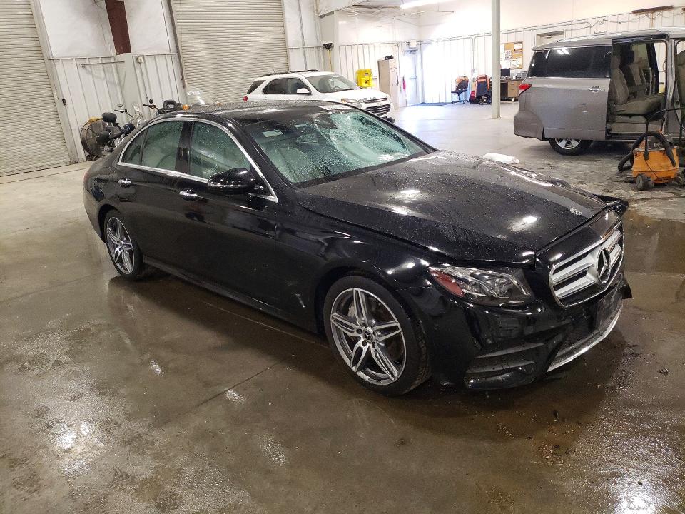 2018 Mercedes-benz E მანქანა იყიდება აუქციონზე, vin: WDDZF4KB5JA359292, აუქციონის ნომერი: 56537766