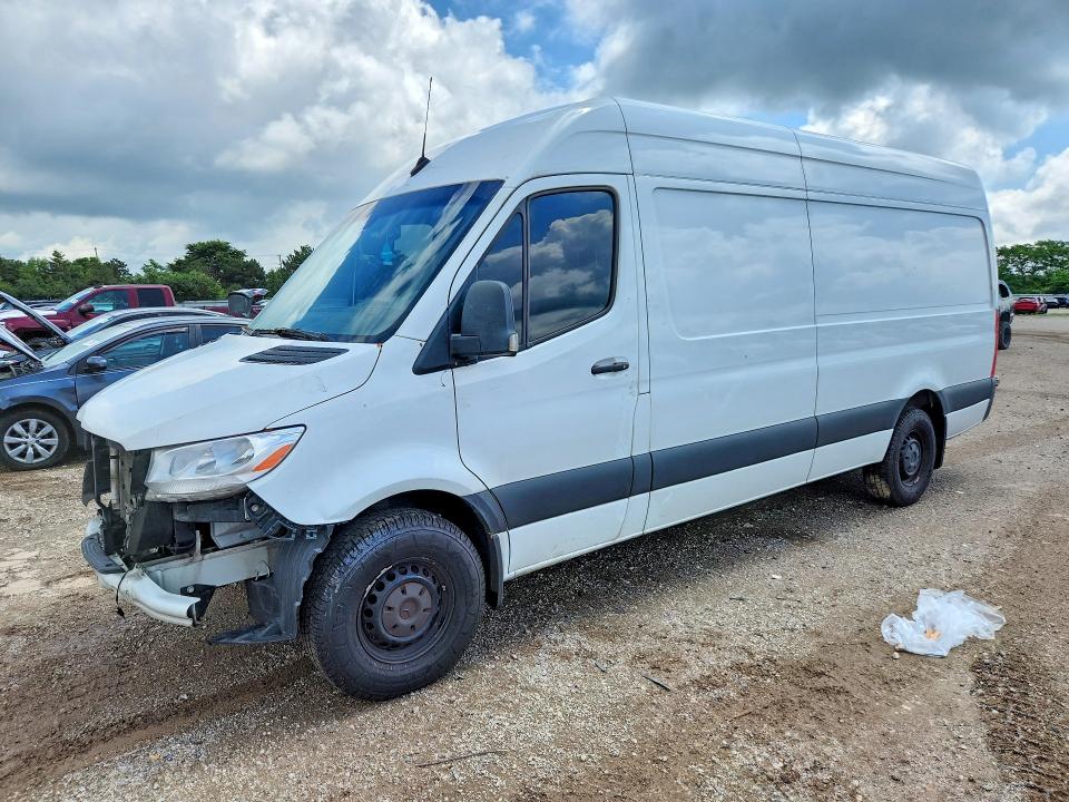 55961756 :رقم المزاد ، W1Y40CHY7PT147420 vin ، 2023 Mercedes Benz Sprinter مزاد بيع