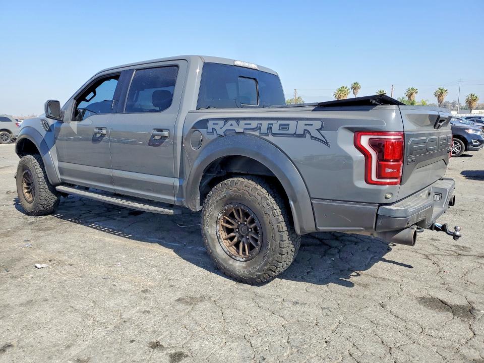 55352316 :رقم المزاد ، 1FTFW1RG5JFA18846 vin ، 2018 Ford F150 مزاد بيع