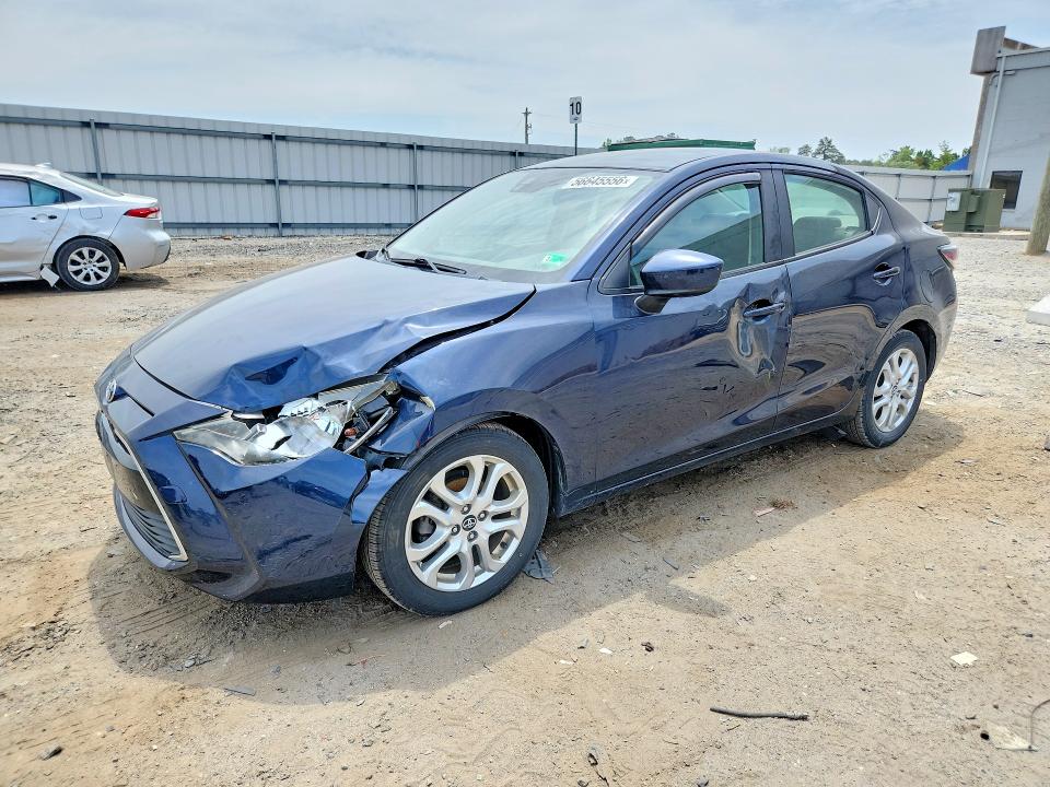 56645556 :رقم المزاد ، 3MYDLBYV9HY181977 vin ، 2017 Toyota Yaris Ia مزاد بيع