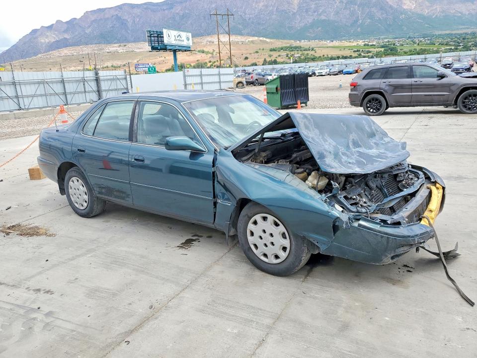 55512096 :رقم المزاد ، 4T1BG12K0TU944656 vin ، 1996 Toyota Camry مزاد بيع