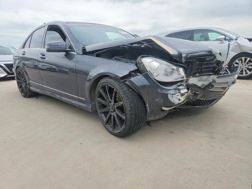 Продажа на аукционе авто 2013 Mercedes-benz C, vin: WDDGF4HB9DR264996, номер лота: 58379976