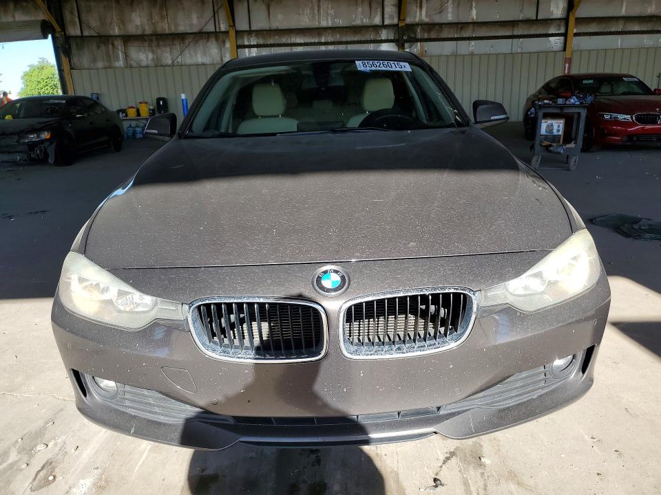 2015 Bmw 320 მანქანა იყიდება აუქციონზე, vin: WBA3B1C50FP831838, აუქციონის ნომერი: 85626015
