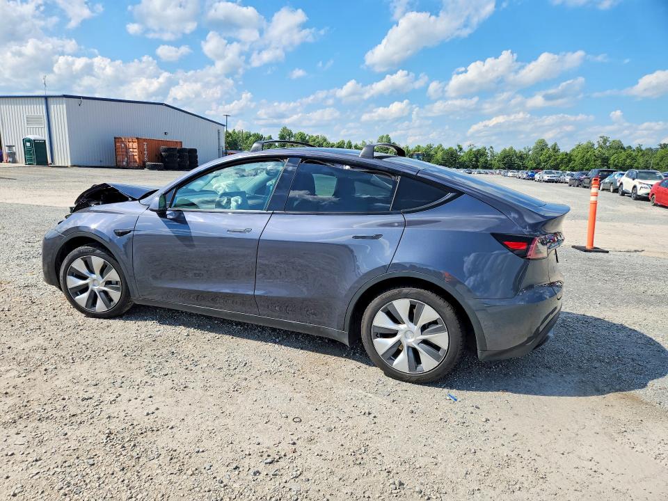 57269036 :رقم المزاد ، 7SAYGAEEXNF383417 vin ، 2022 Tesla Model Y مزاد بيع