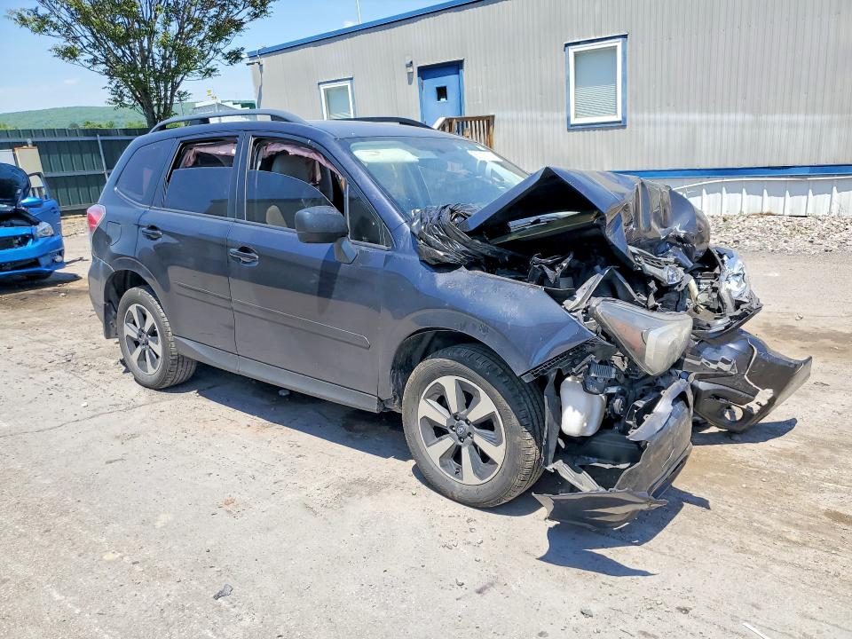 Продаж на аукціоні авто 2018 Subaru Forester, vin: JF2SJABC2JH511412, номер лоту: 56316106
