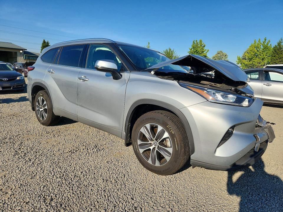 2020 Toyota Highlander მანქანა იყიდება აუქციონზე, vin: 5TDGZRBH3LS045995, აუქციონის ნომერი: 57431526