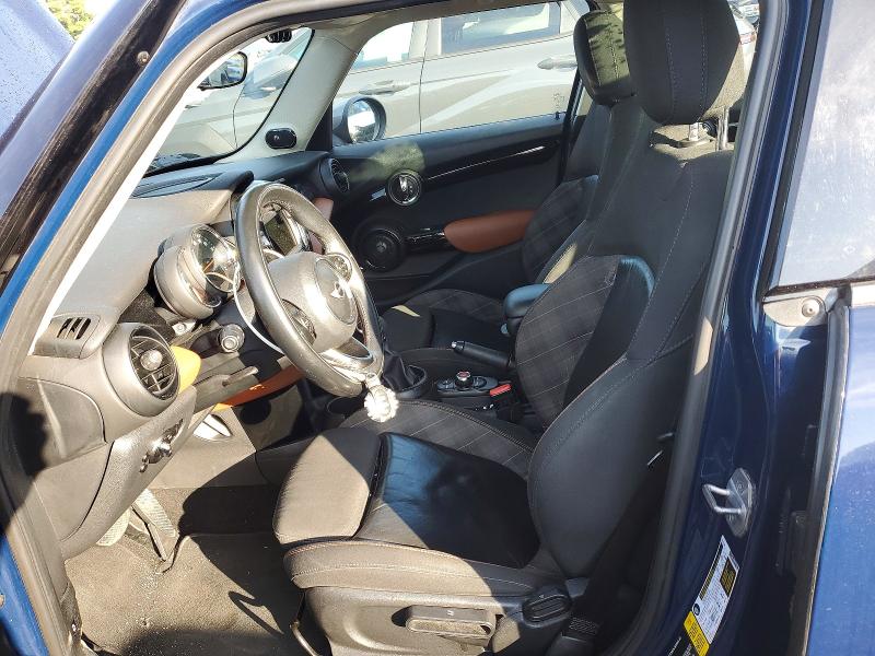 56786046 :رقم المزاد ، WMWXU1C39H2F78306 vin ، 2017 Mini Cooper مزاد بيع